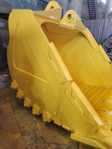 KOMATSU PC1250 6,5 M³ steenbak