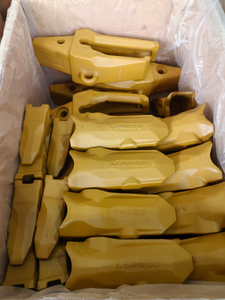 P050RC Komatsu Kprime P030 baktand voor PC450 PC500