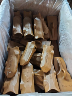 P030RC Komatsu Kprime P030 emmertand voor PC290 PC390